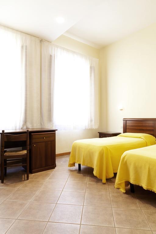 Hotel Savoia E Campana Montecatini Terme Bilik gambar