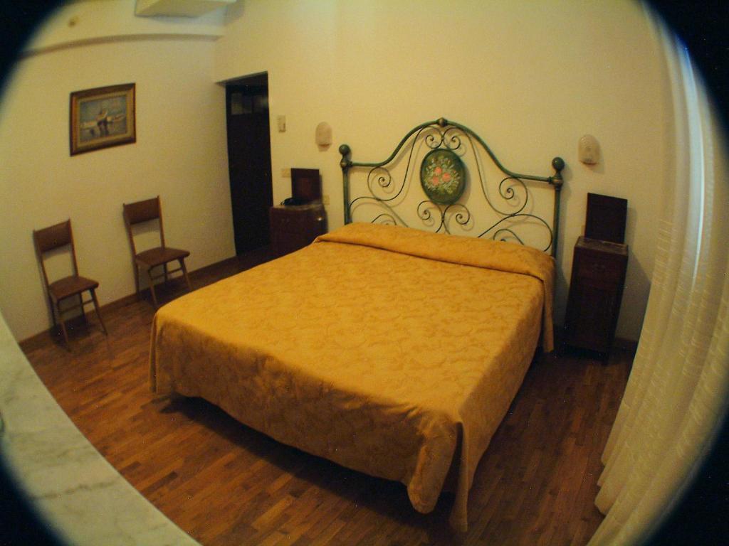 Hotel Savoia E Campana Montecatini Terme Bilik gambar