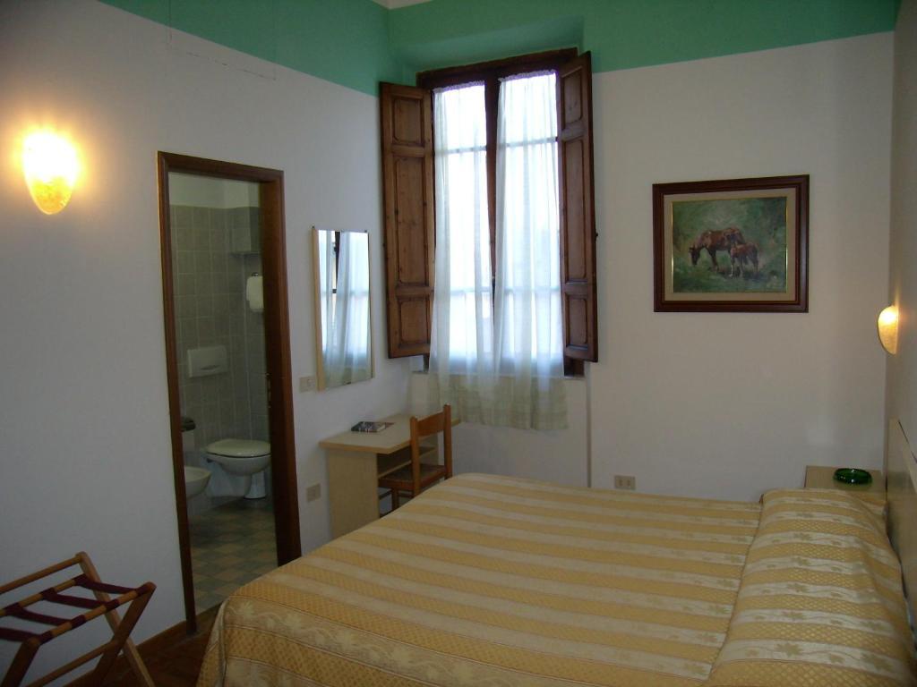 Hotel Savoia E Campana Montecatini Terme Bilik gambar
